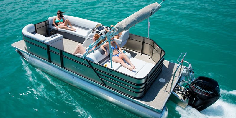 Crestliner TriToon Pontoon